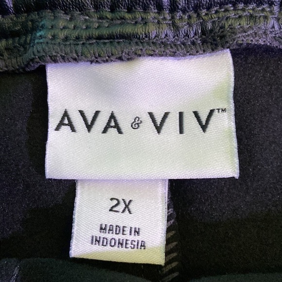 AVA VIV Women’s Black Vegan Leather Pants Size 2X - Picture 7 of 10